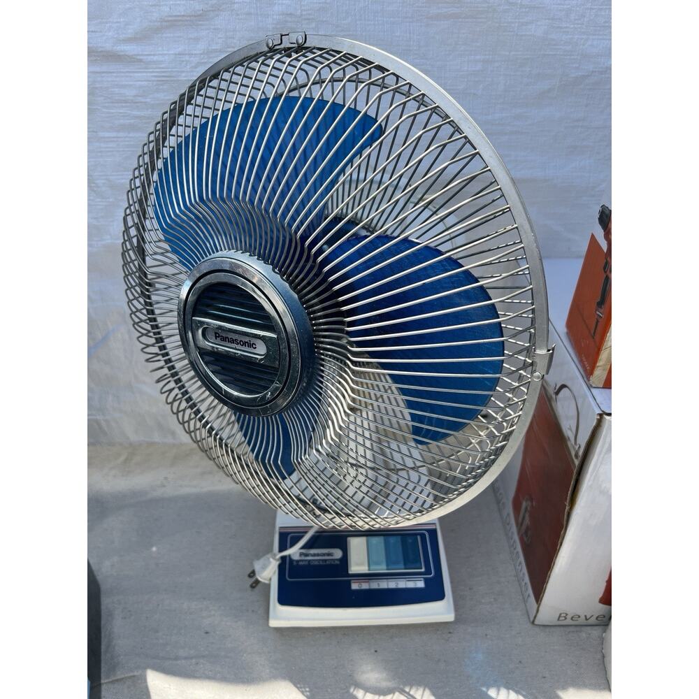 Vintage Panasonic F-1208 5 Way Oscillating Desk Fan 12" Trans Blue Blade Tested